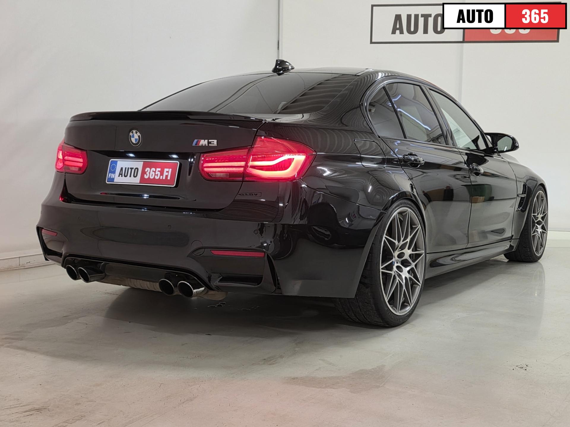 BMW M3 - Image 3