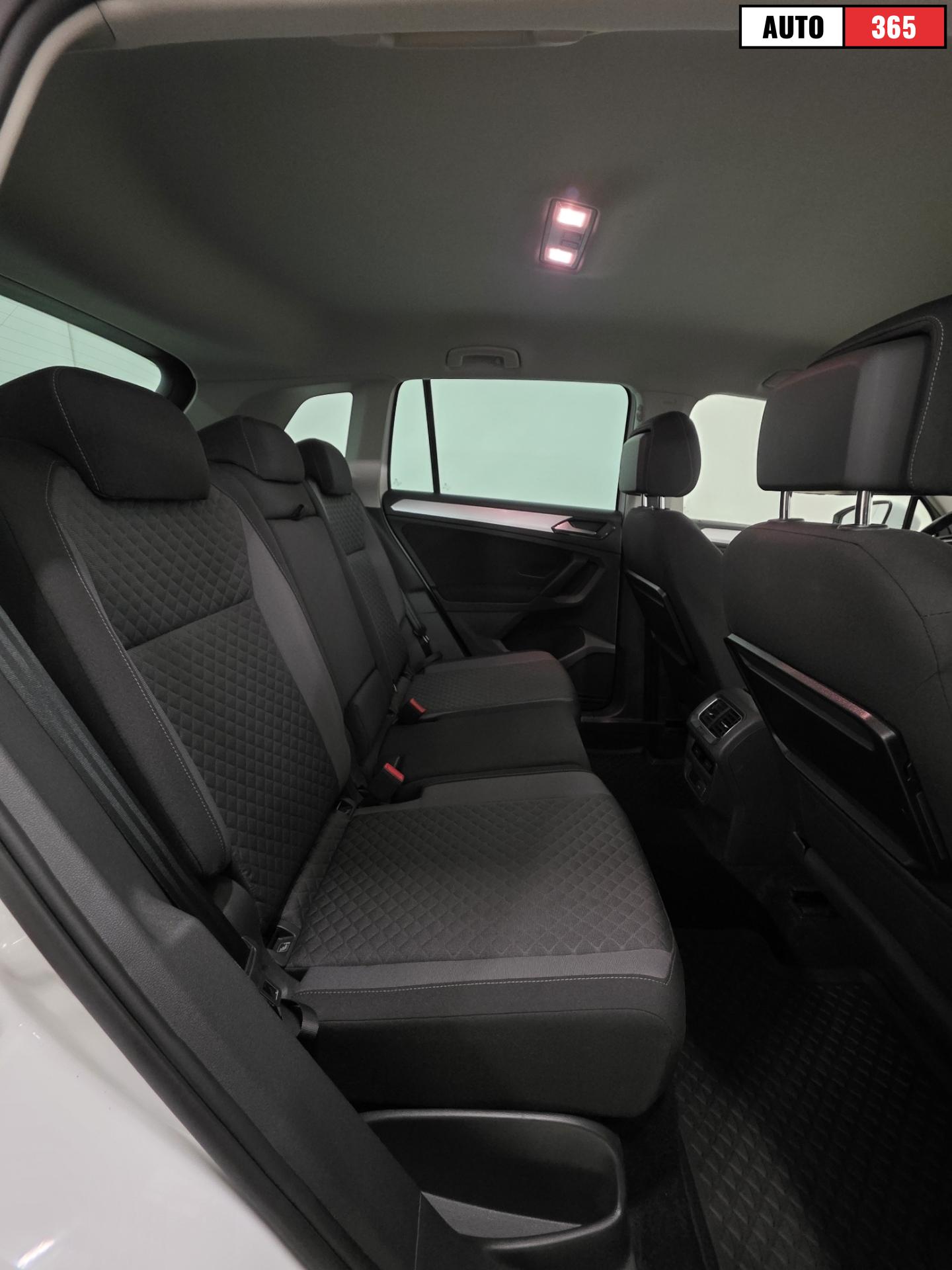 Volkswagen Tiguan - Image 8