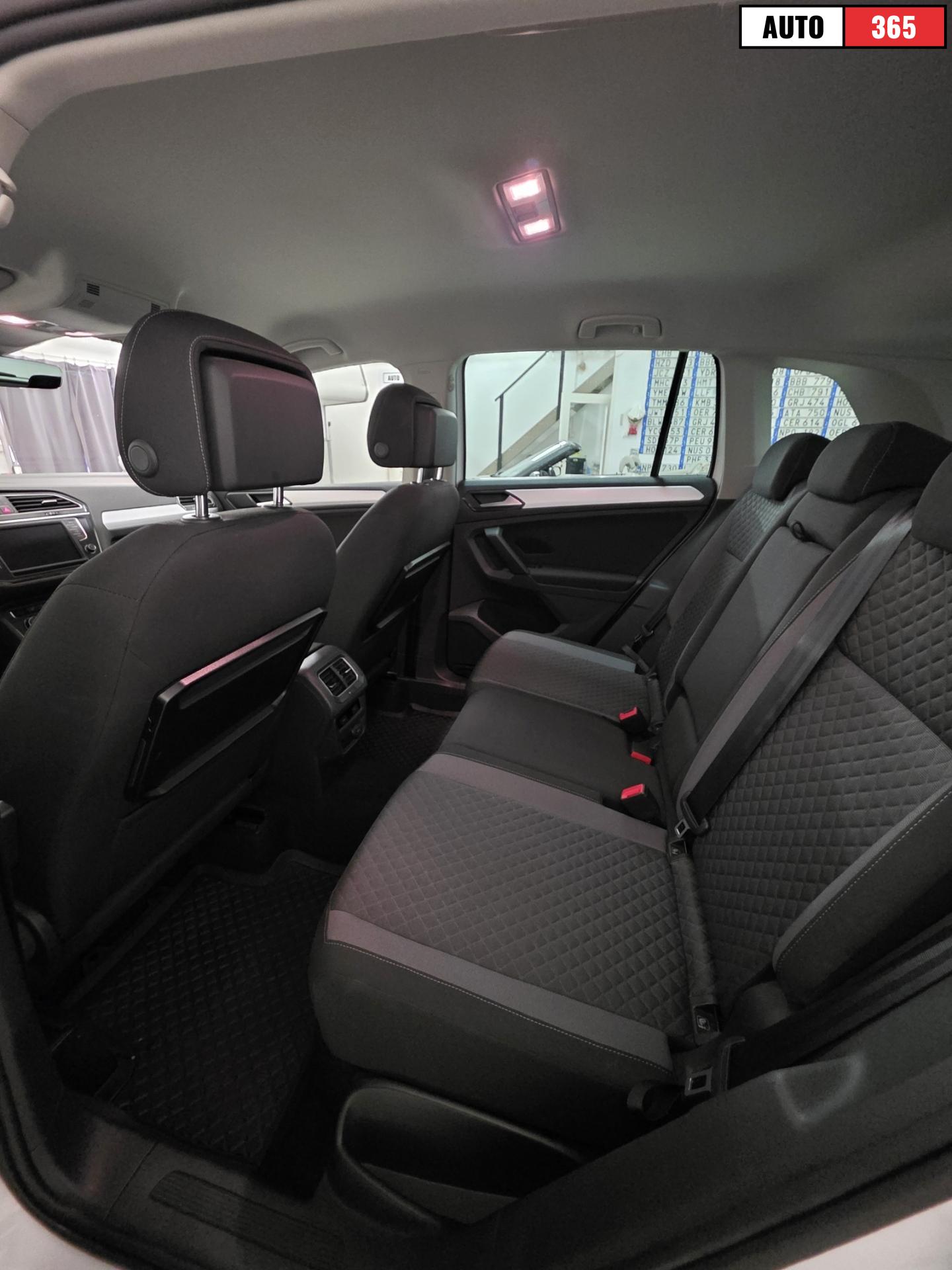 Volkswagen Tiguan - Image 10
