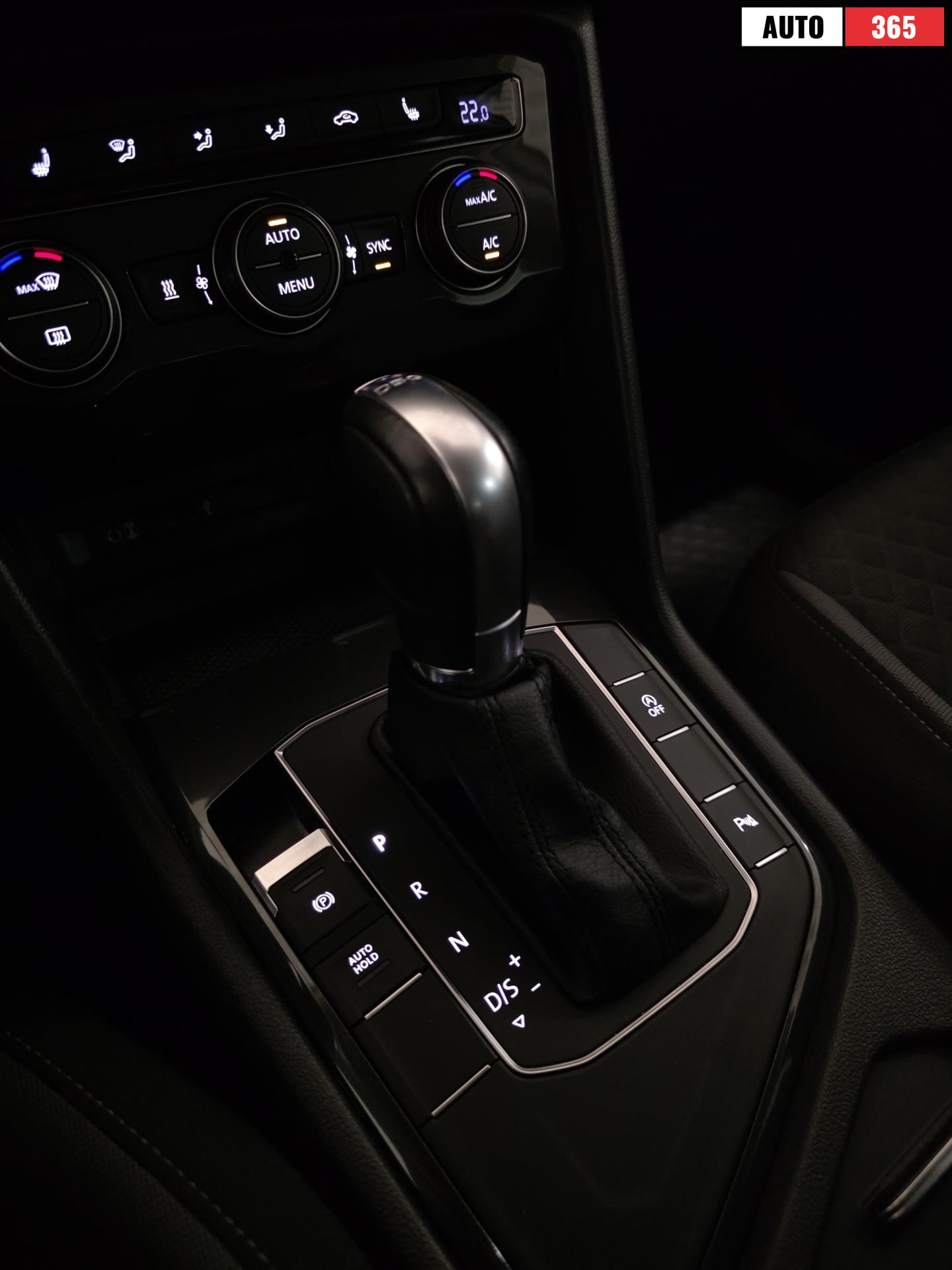Volkswagen Tiguan - Image 18