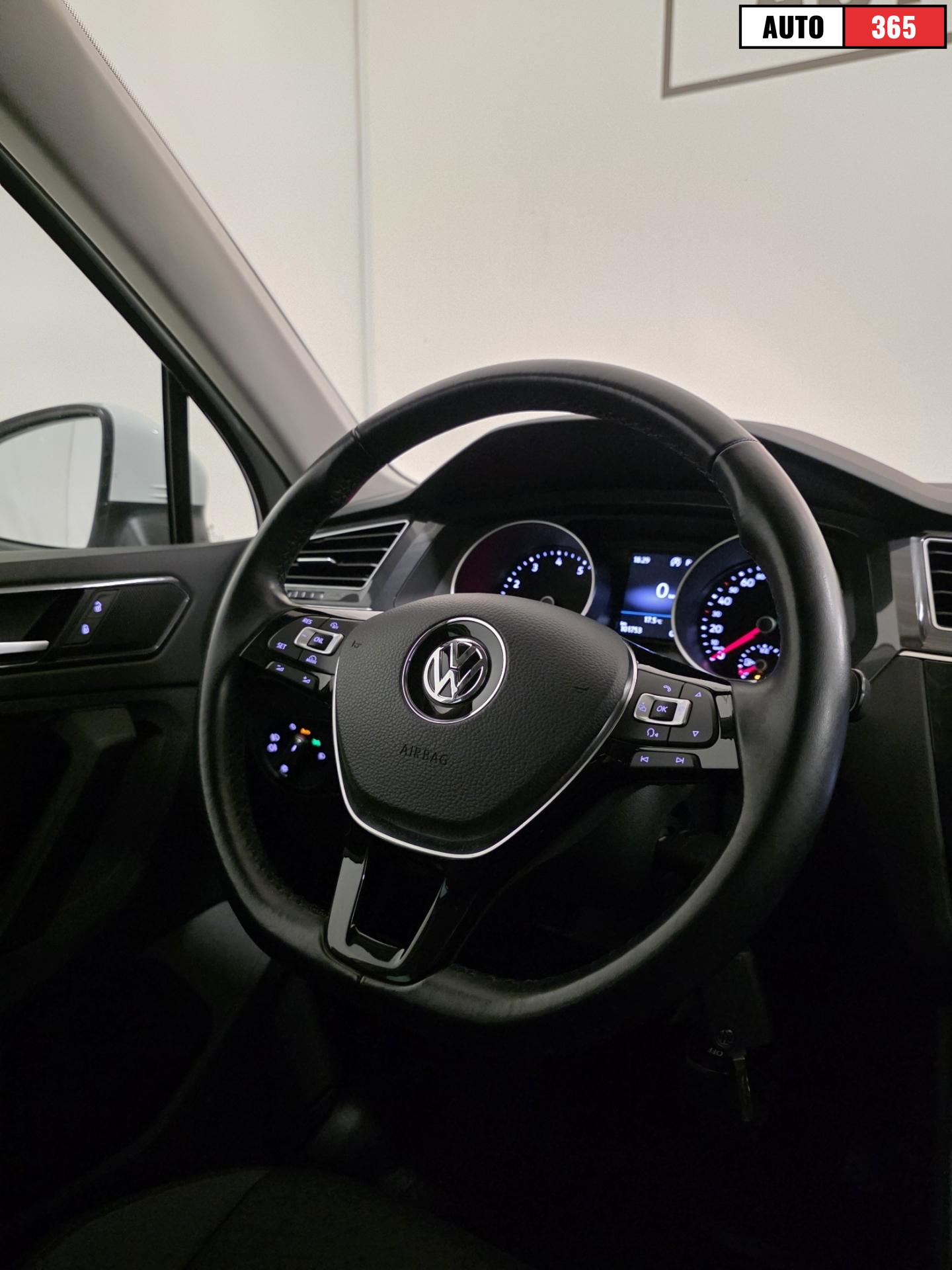 Volkswagen Tiguan - Image 13