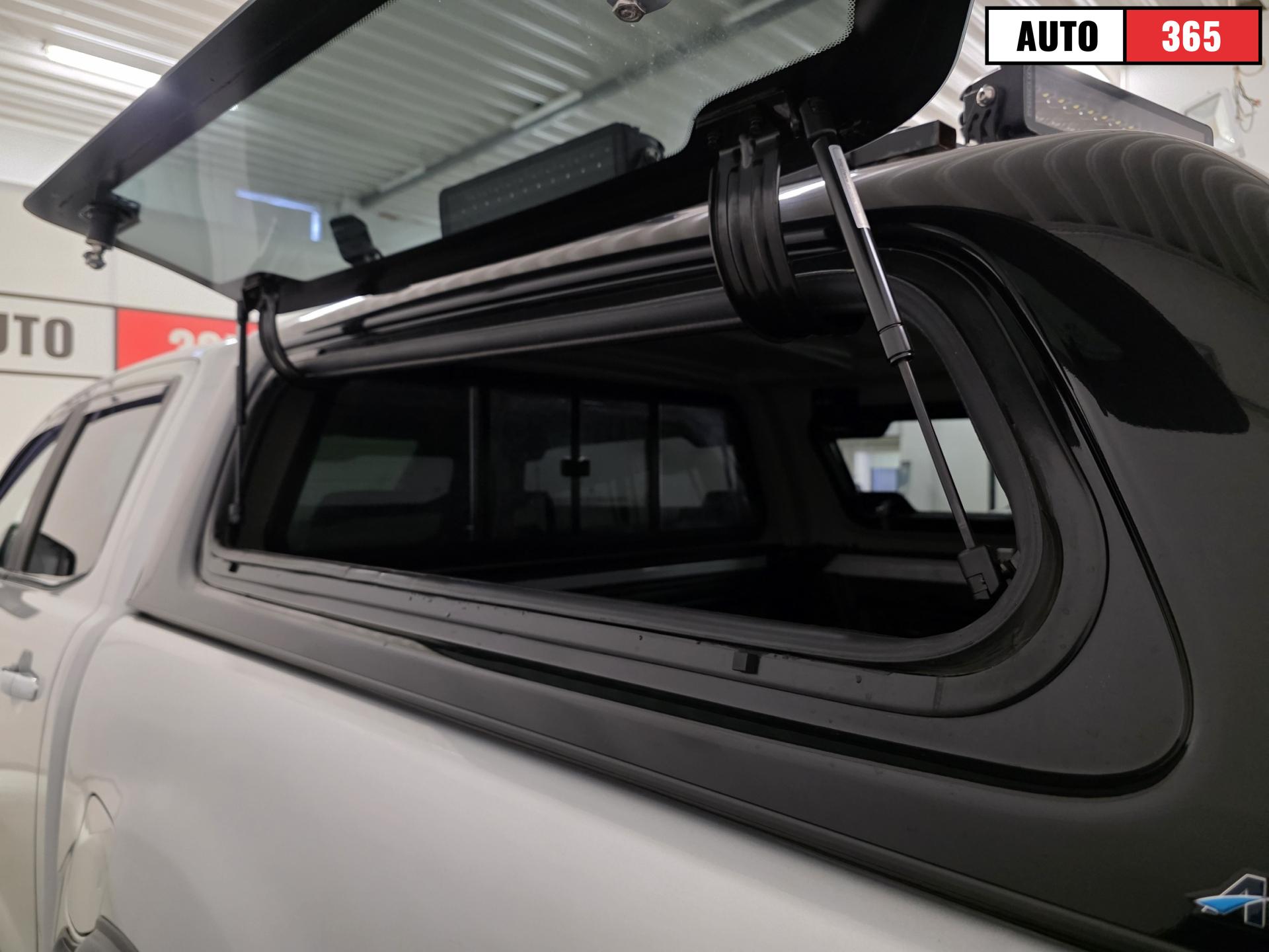 Ford Ranger - Image 11