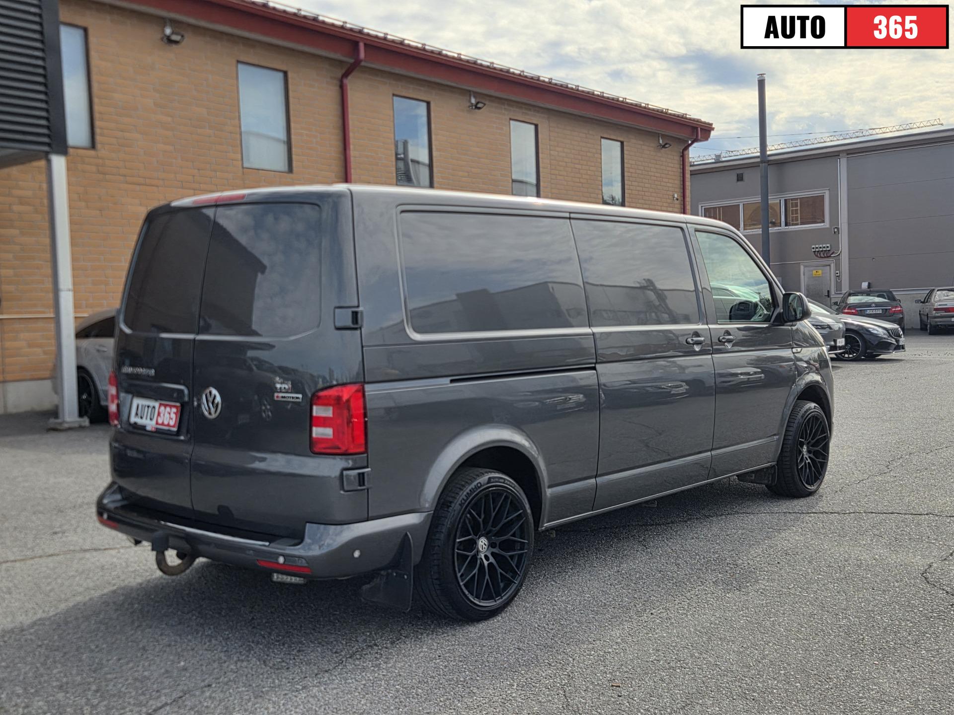 Volkswagen Transporter - Image 4