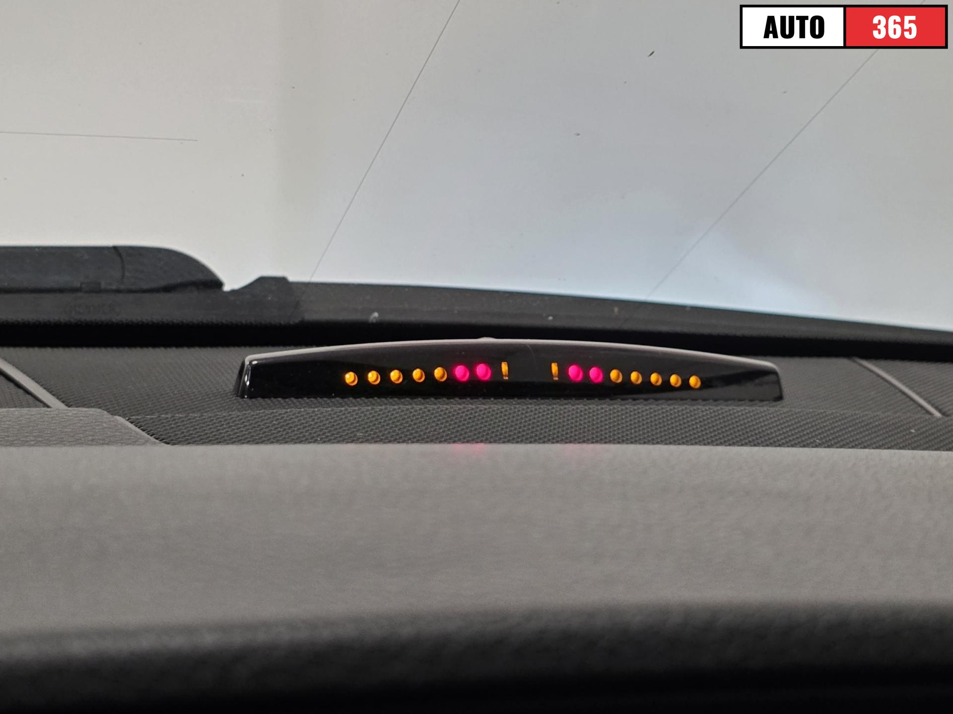 Mercedes-Benz E - Image 19