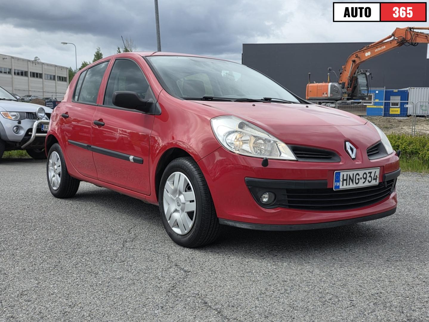 Renault Clio - Image 4