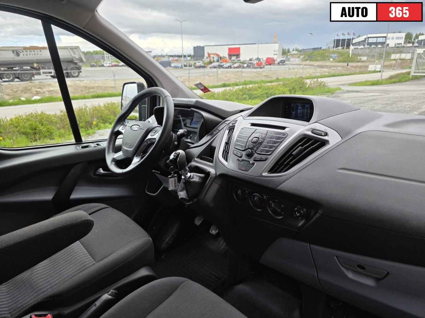 Ford Transit Custom - Image 8