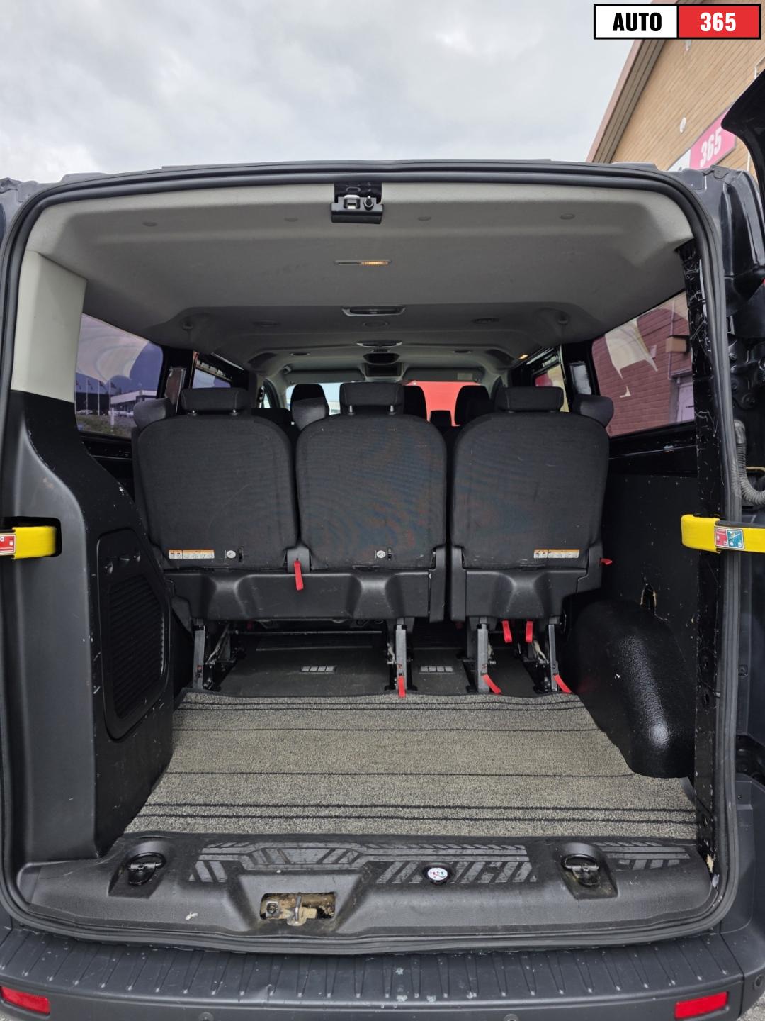 Ford Transit Custom - Image 11