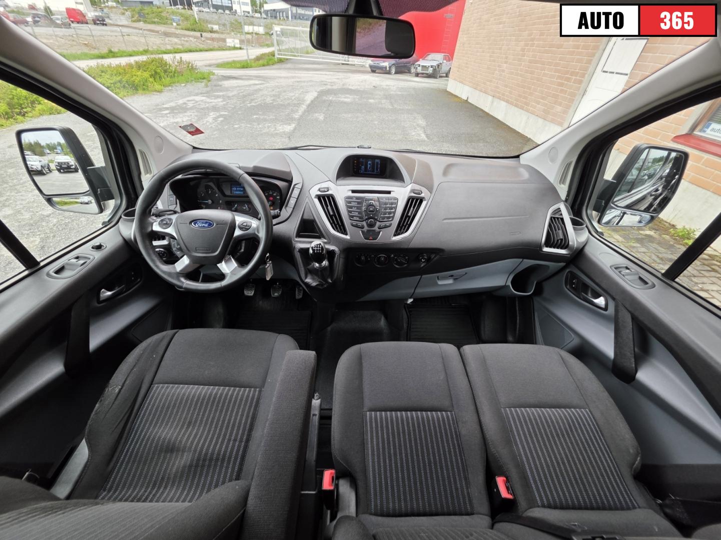 Ford Transit Custom - Image 6