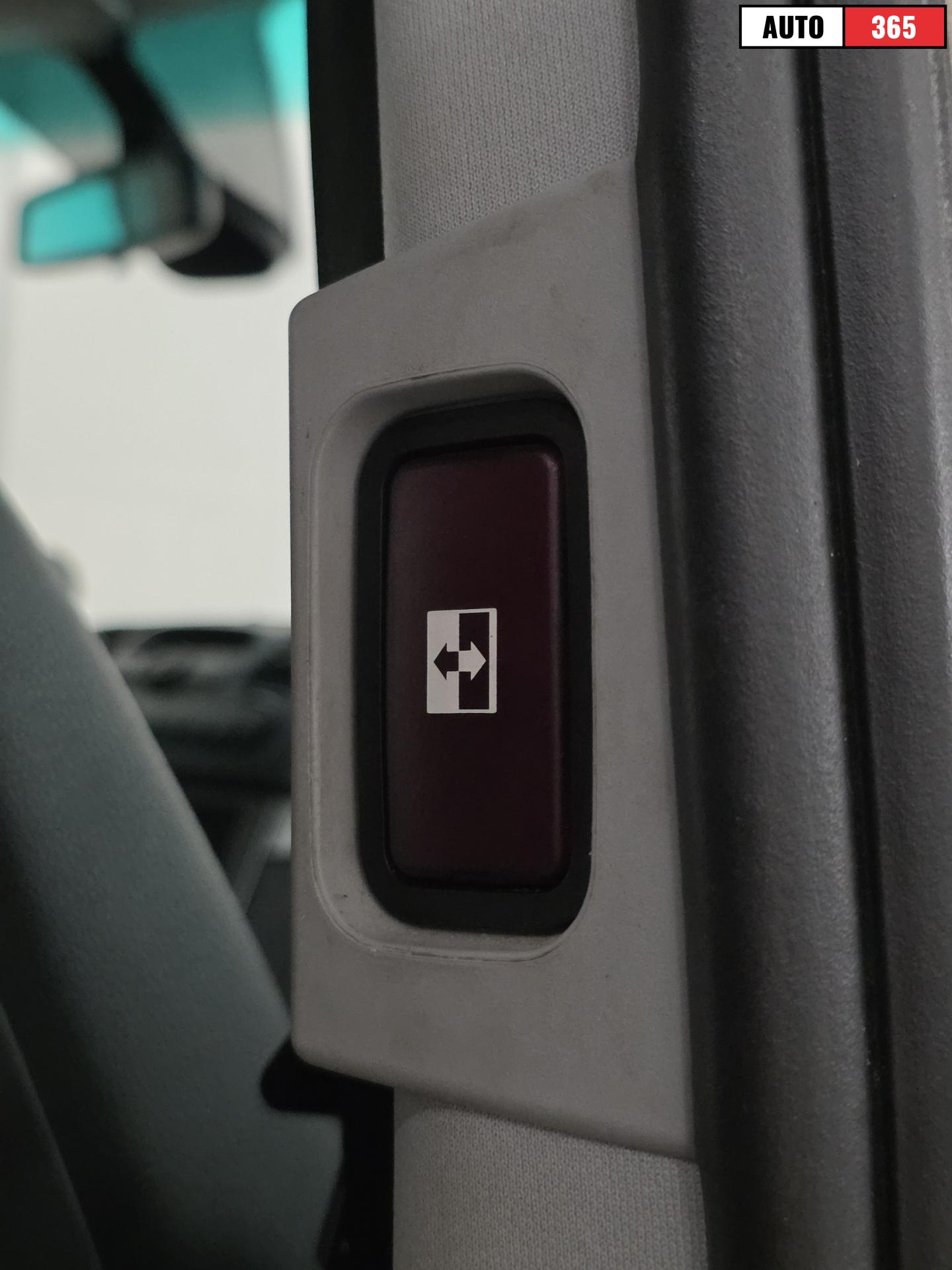 Mercedes-Benz Viano - Image 20