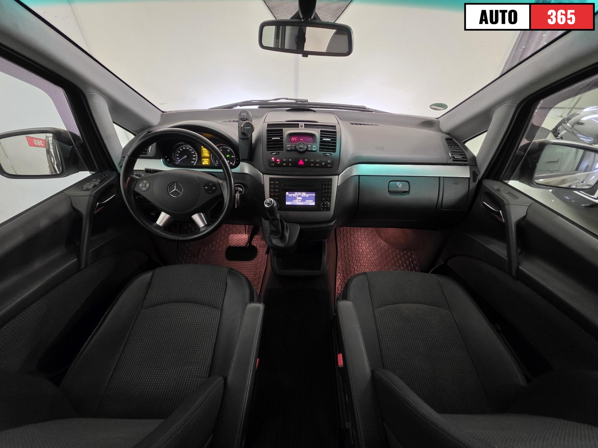 Mercedes-Benz Viano - Image 6