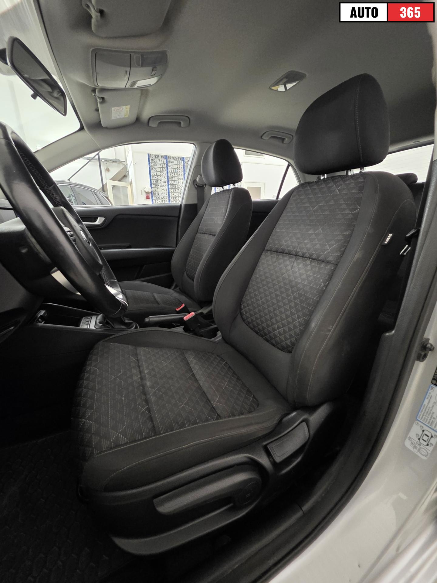 Kia Rio - Image 5