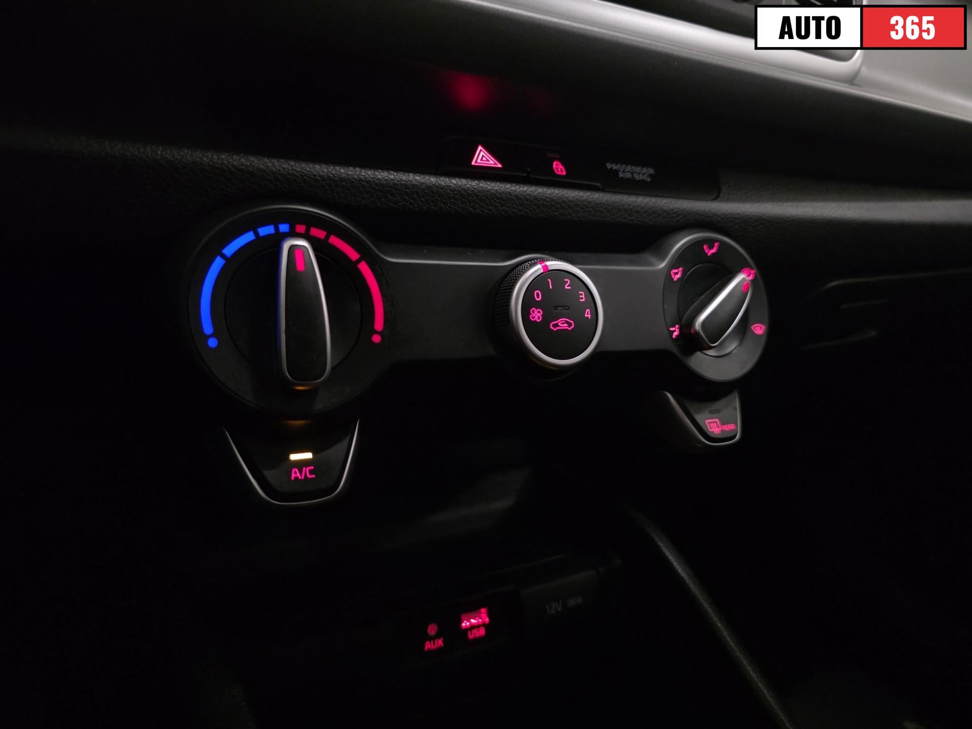 Kia Rio - Image 15