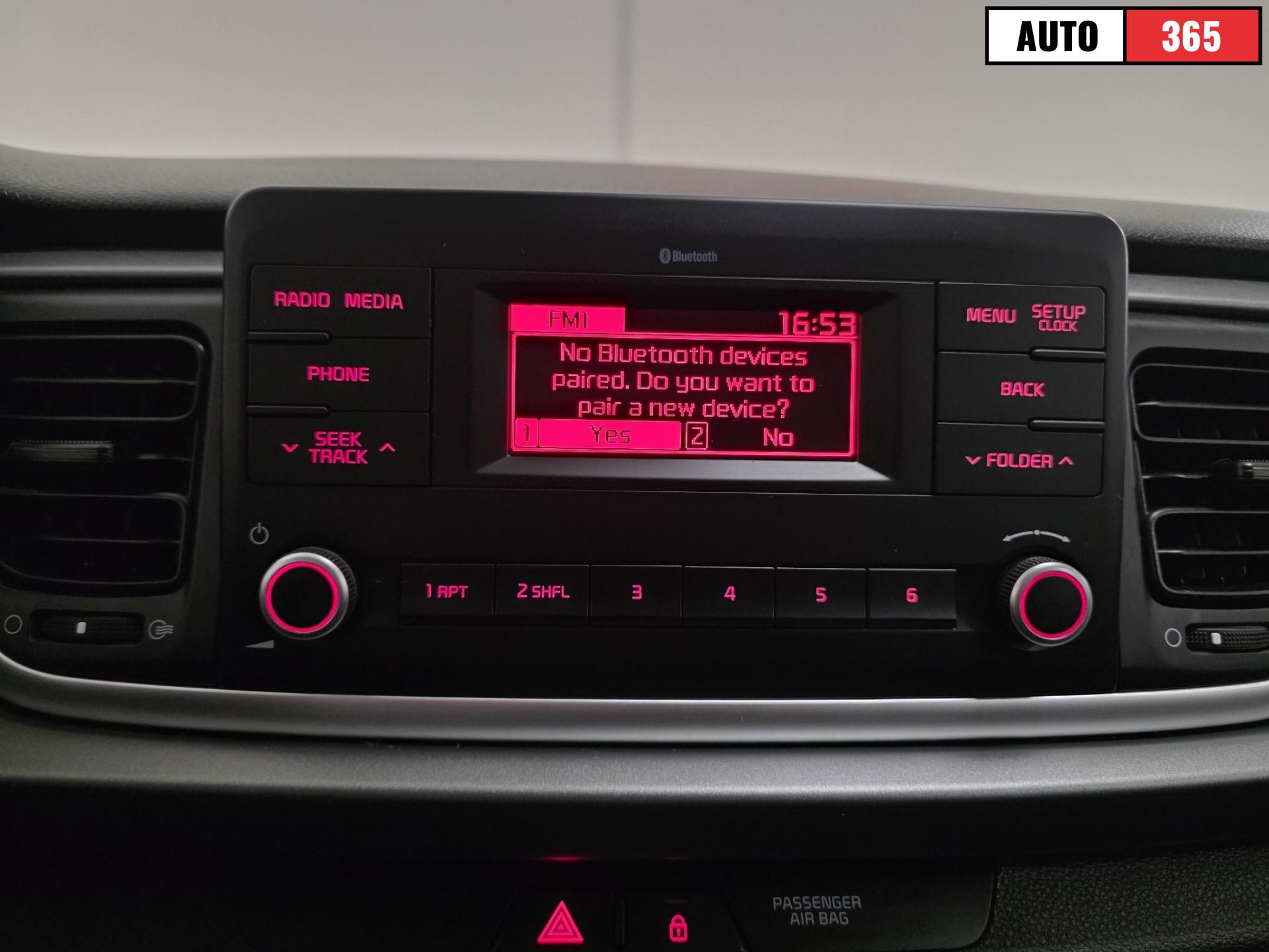 Kia Rio - Image 17