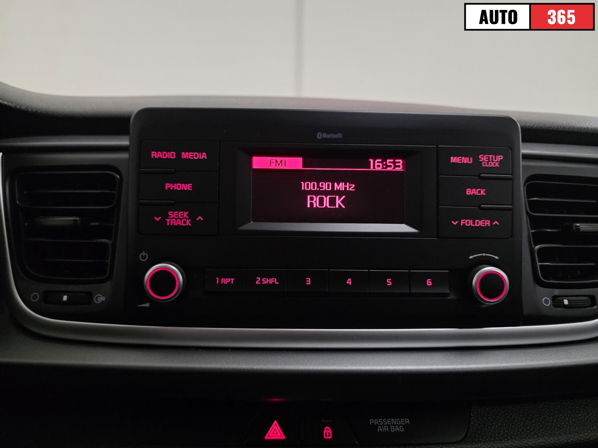 Kia Rio - Image 18