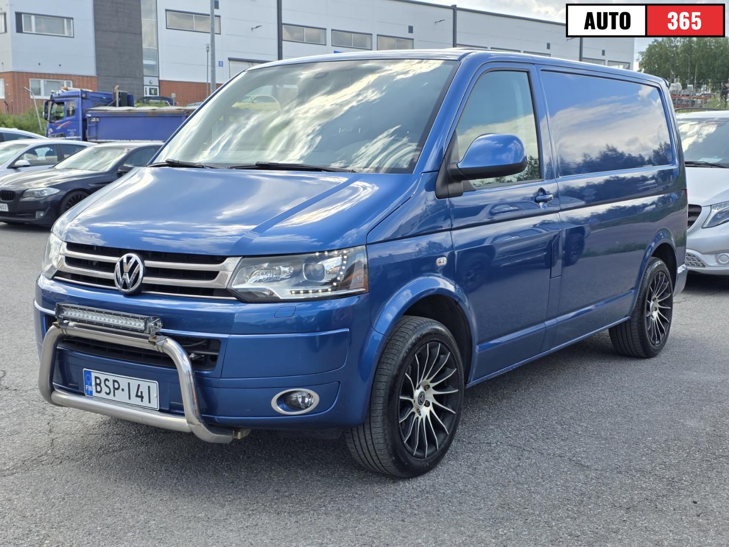 Volkswagen Transporter - Image 6