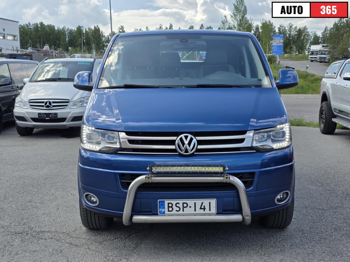 Volkswagen Transporter - Image 7