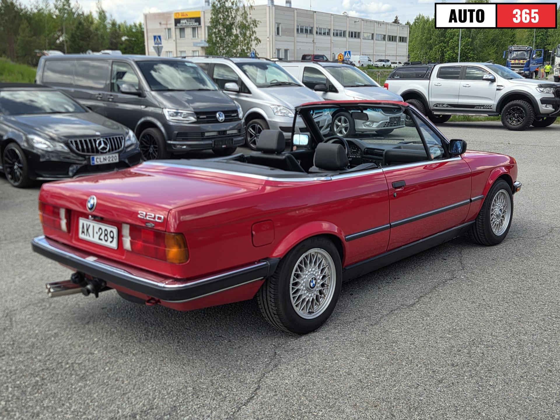 BMW 320 - Image 5