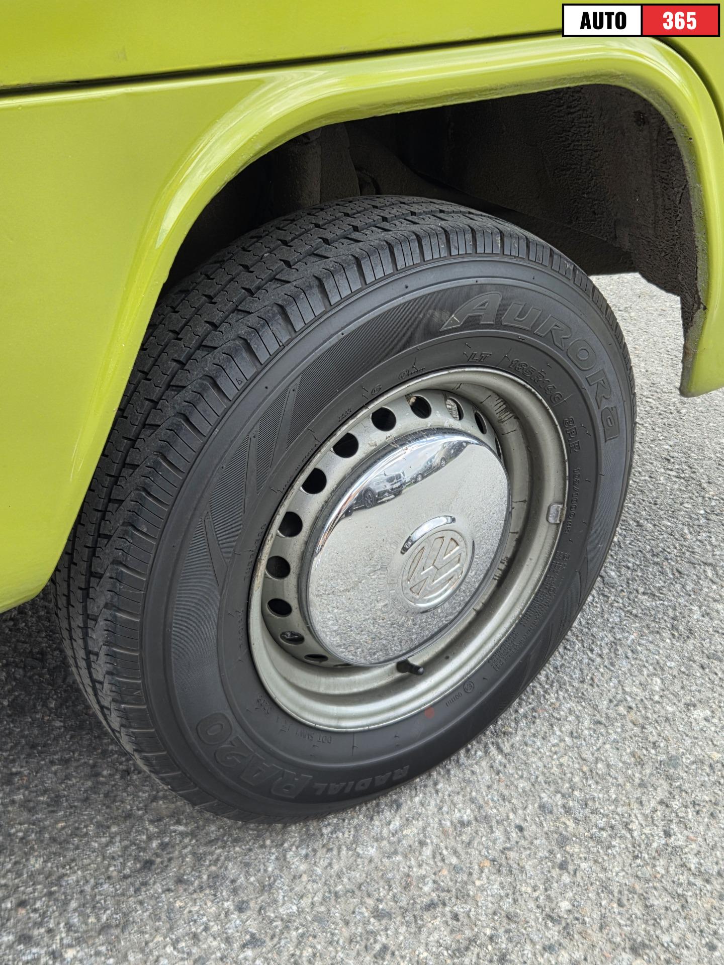 Volkswagen Kleinbus - Image 8
