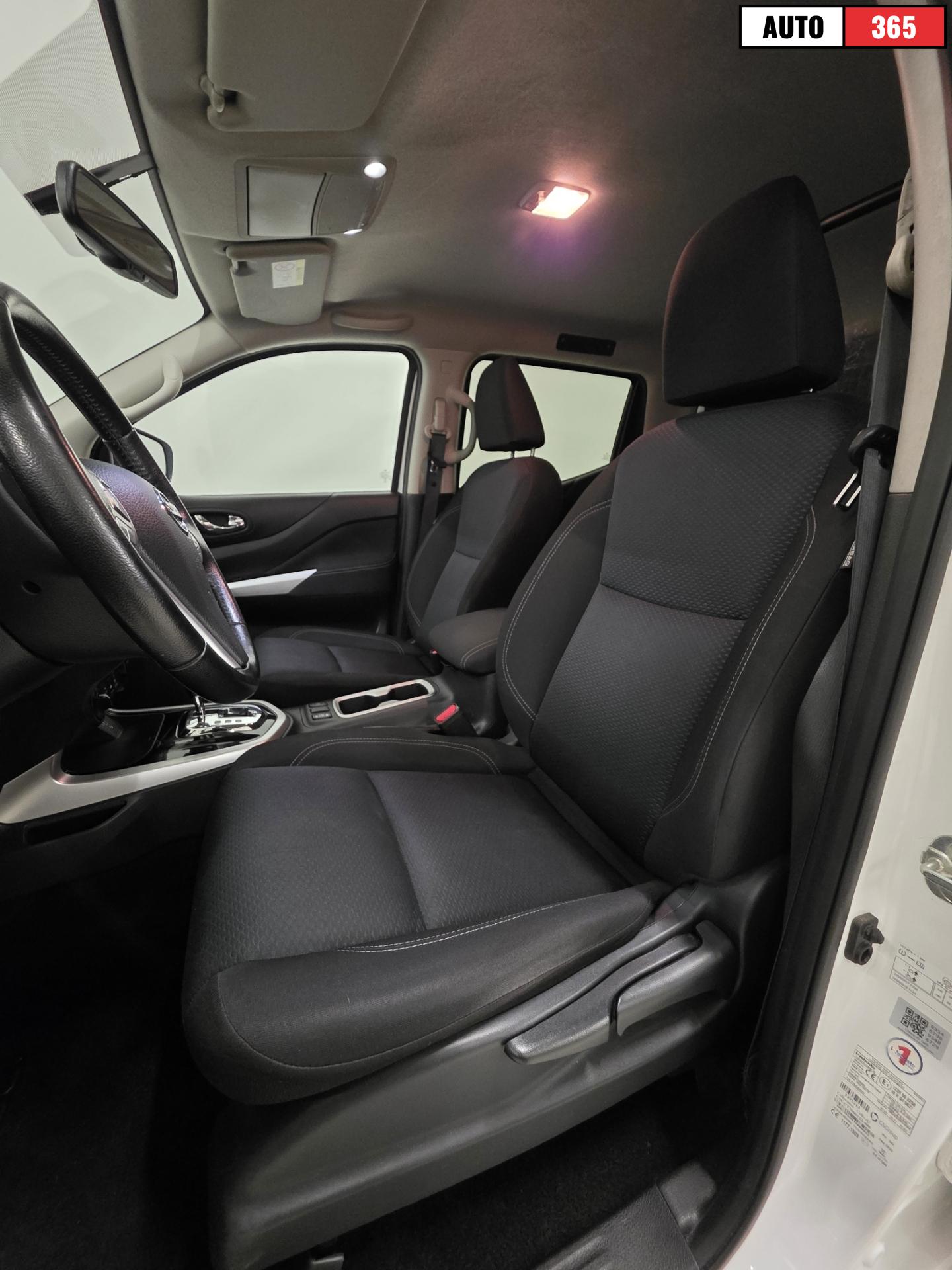 Nissan Navara - Image 5