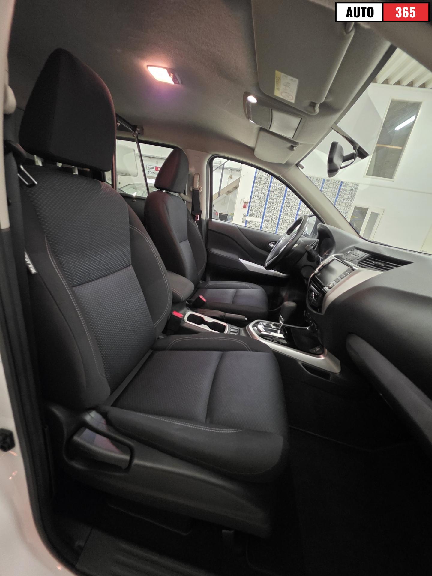 Nissan Navara - Image 7
