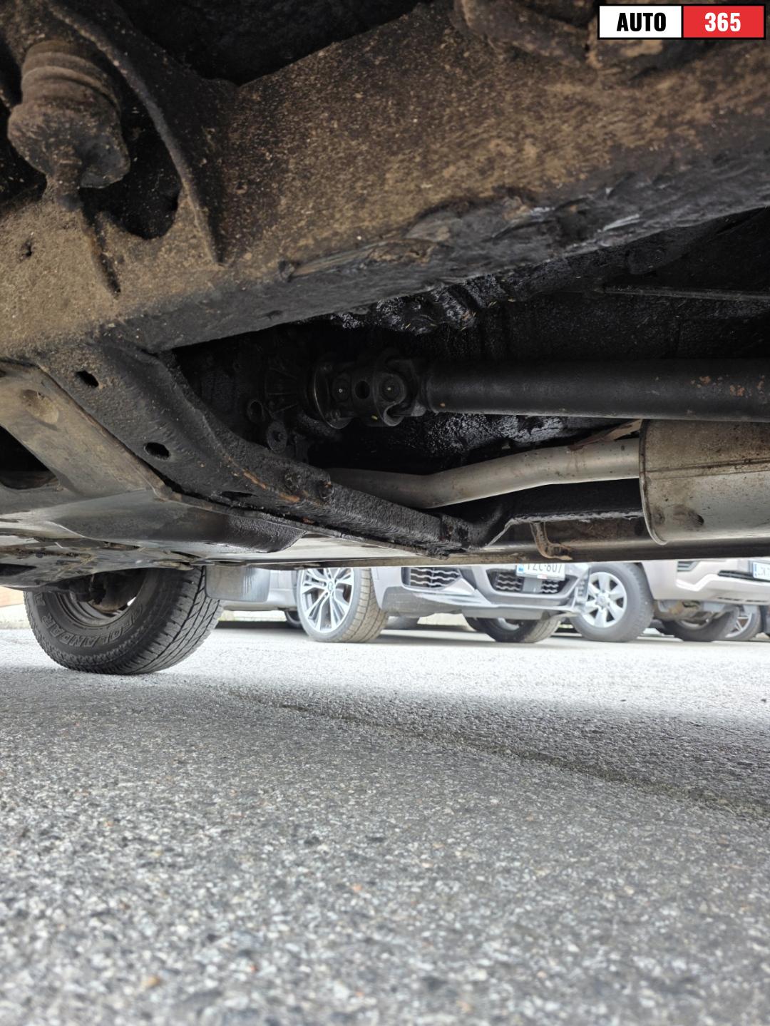 Toyota Land Cruiser - Image 17