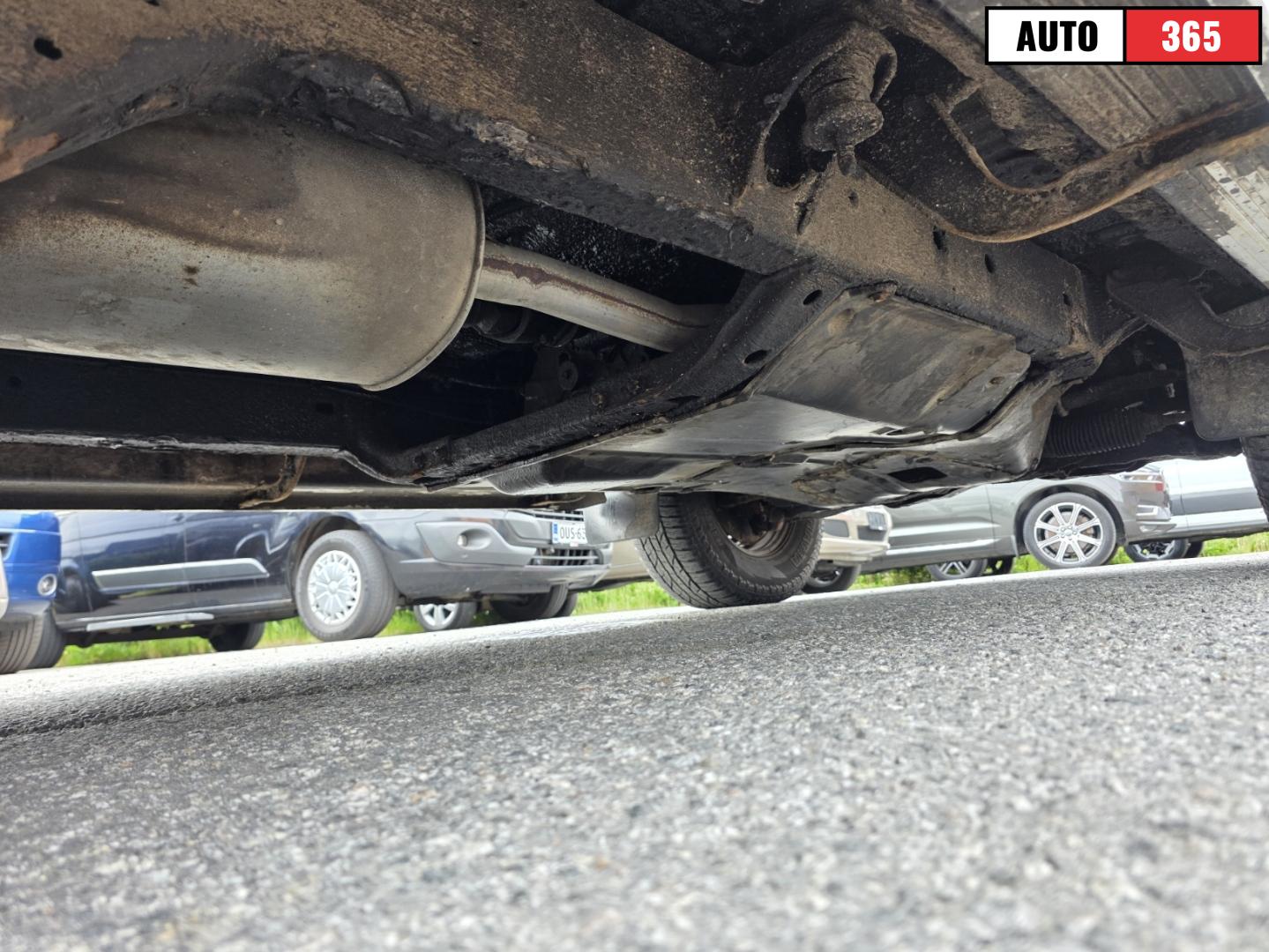 Toyota Land Cruiser - Image 18