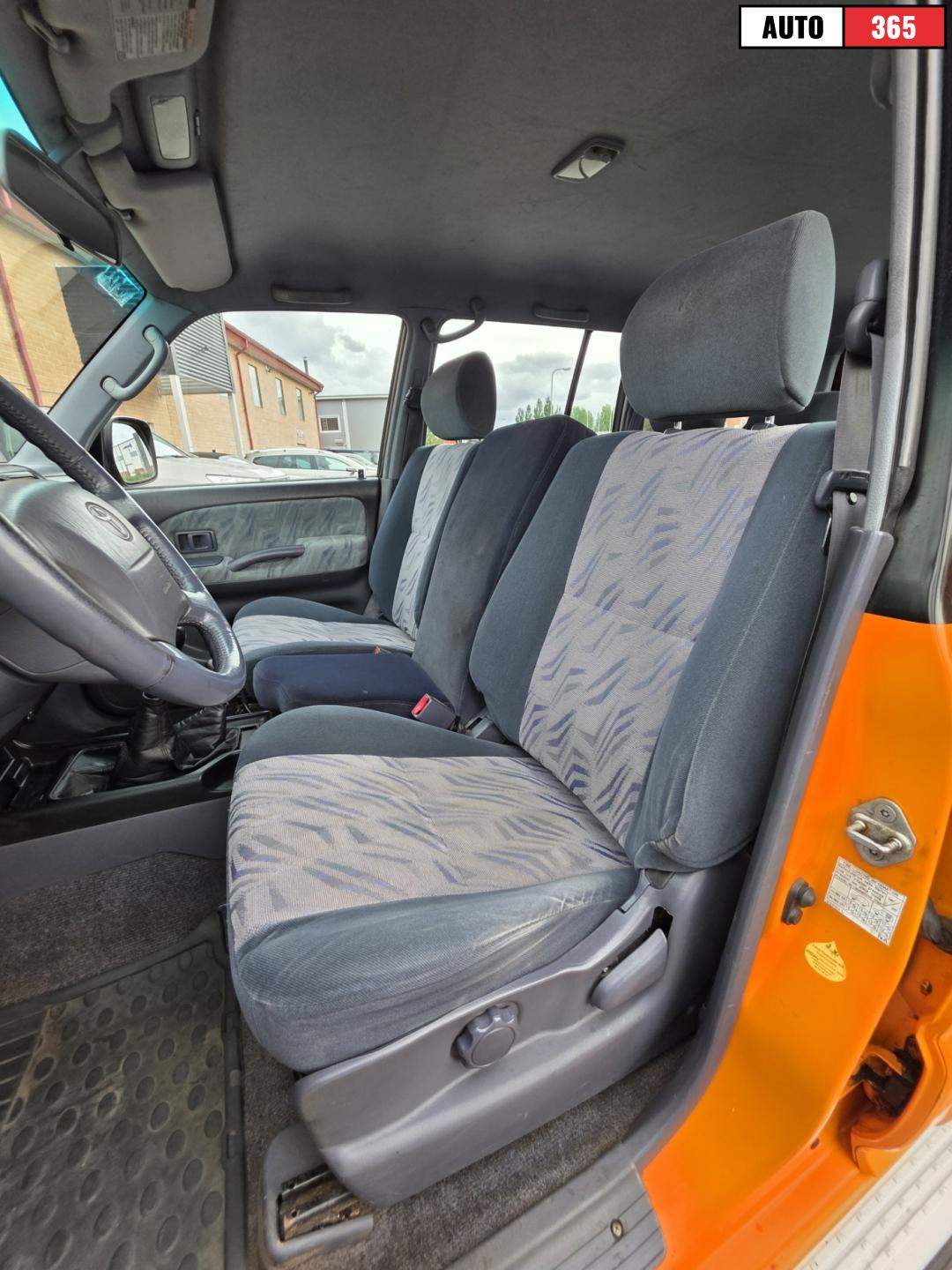 Toyota Land Cruiser - Image 7