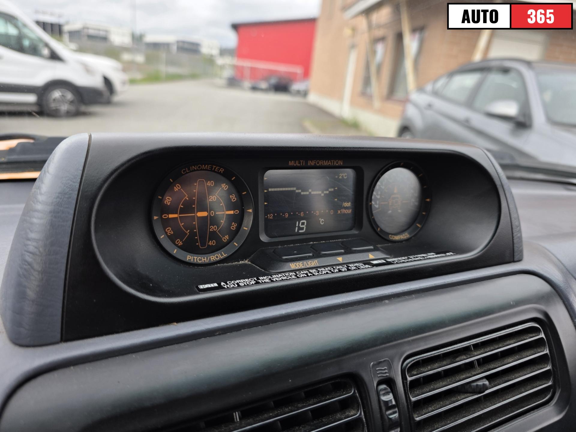 Toyota Land Cruiser - Image 16