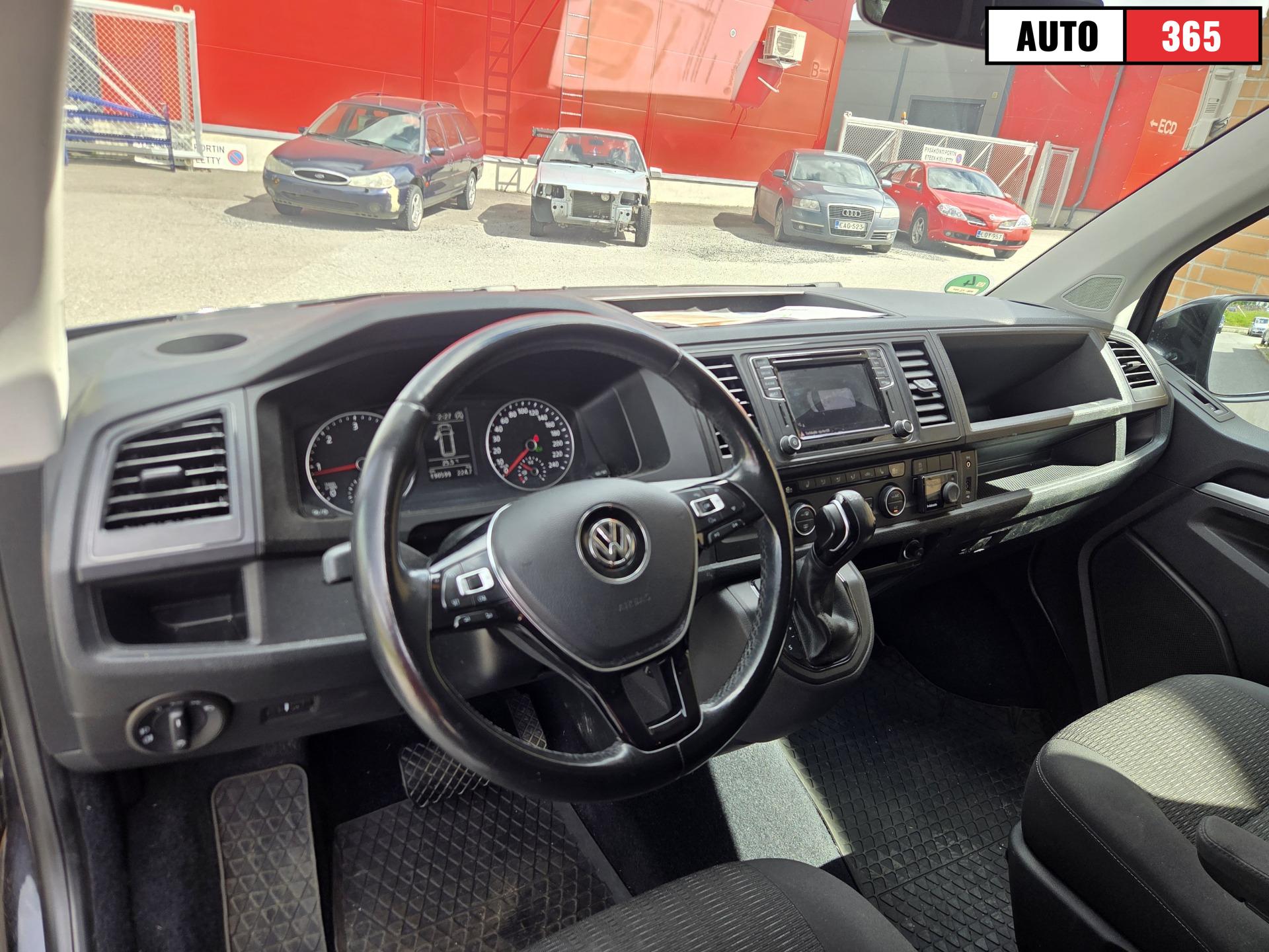 Volkswagen Caravelle - Image 6