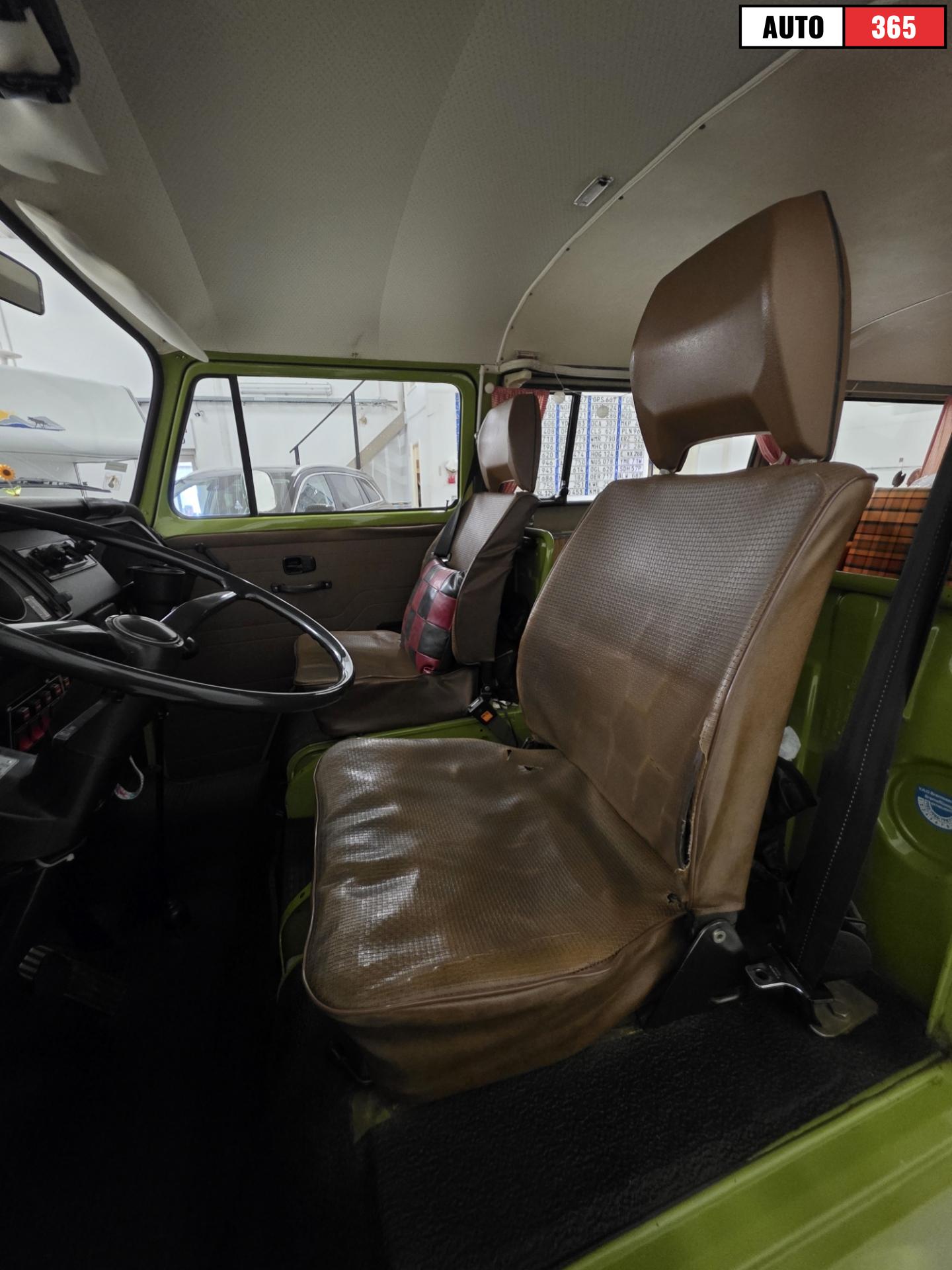 Volkswagen Kleinbus - Image 6