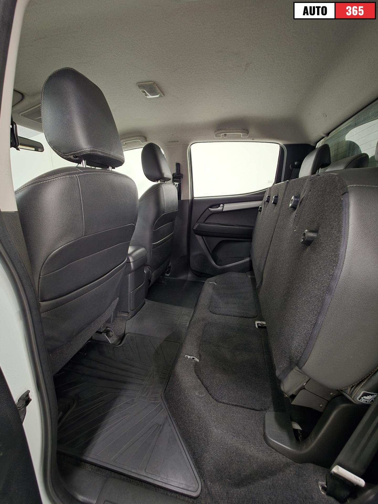 Isuzu D-Max - Image 10