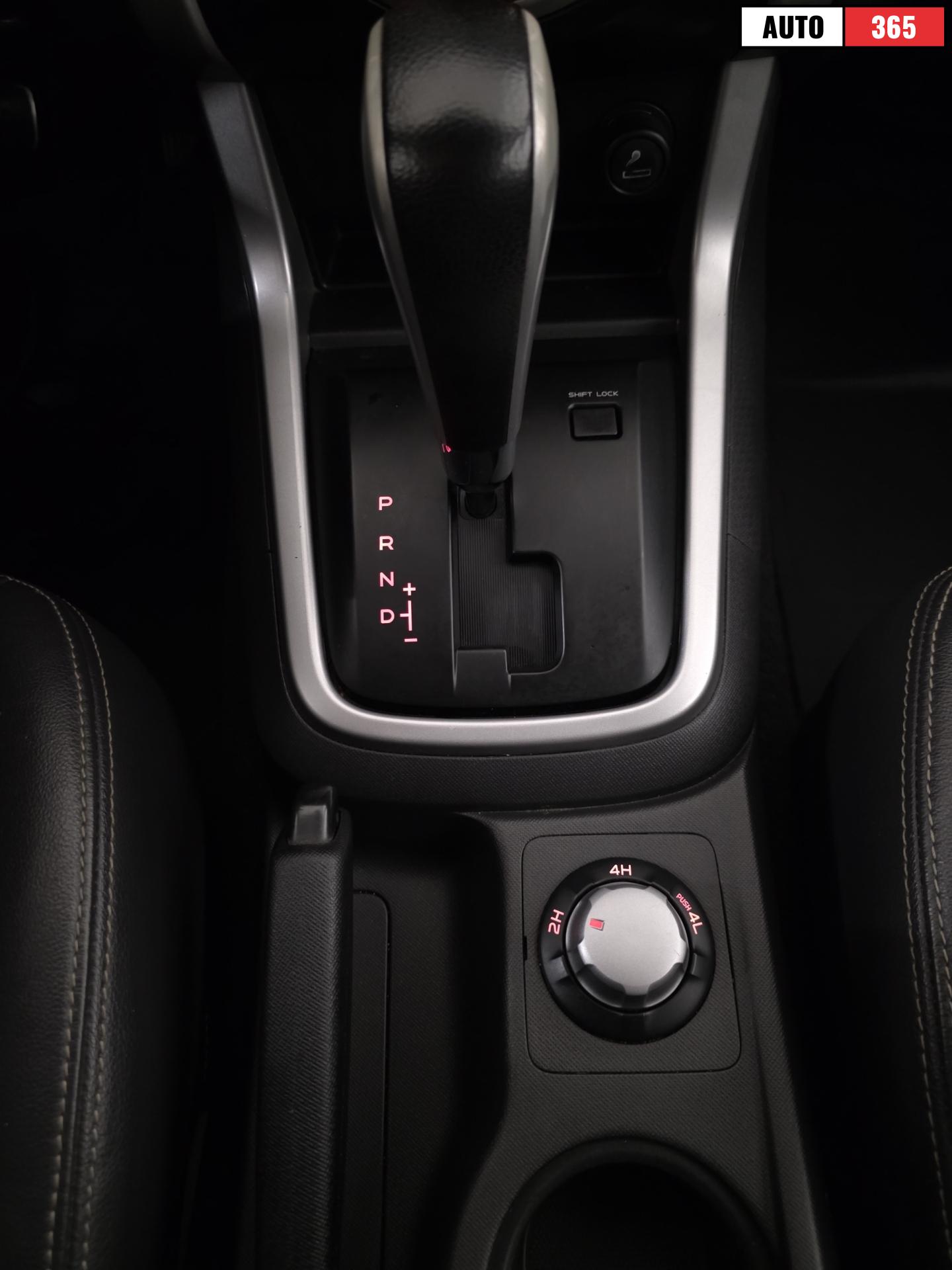 Isuzu D-Max - Image 13