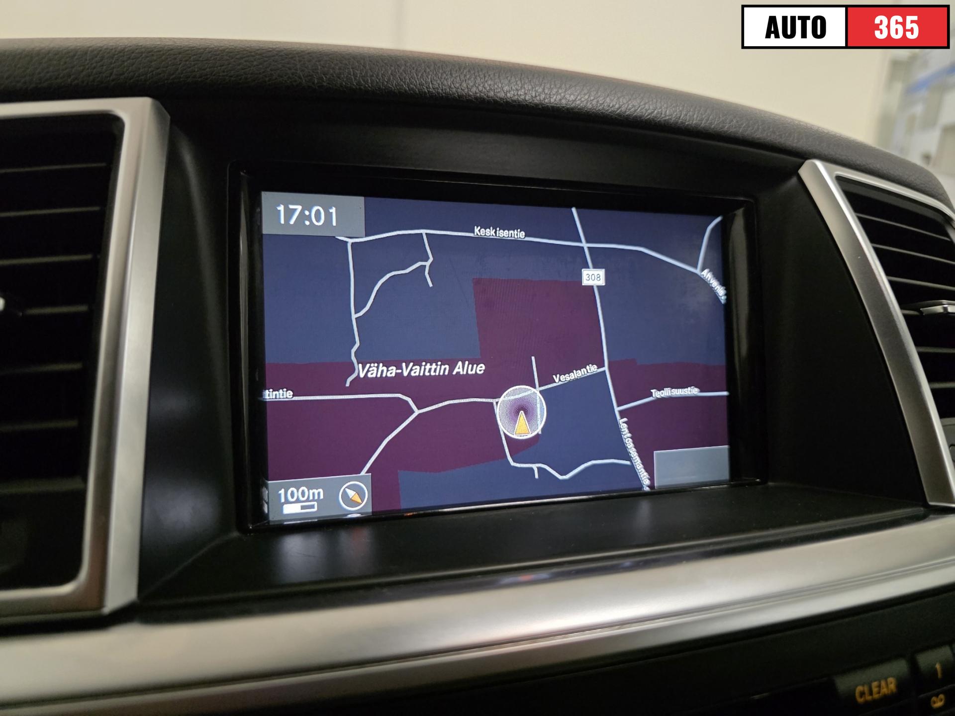 Mercedes-Benz ML - Image 19