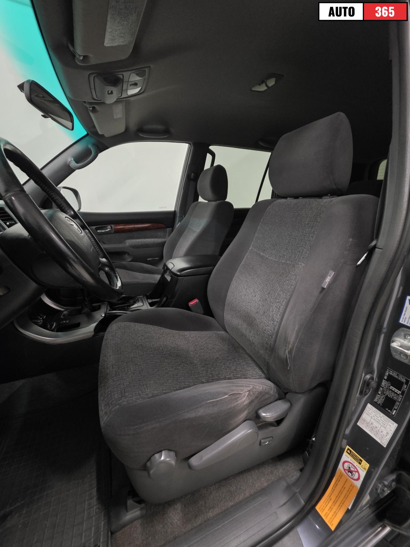 Toyota Land Cruiser - Image 5