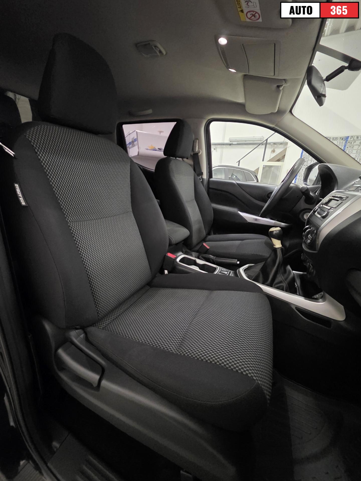 Nissan Navara - Image 10