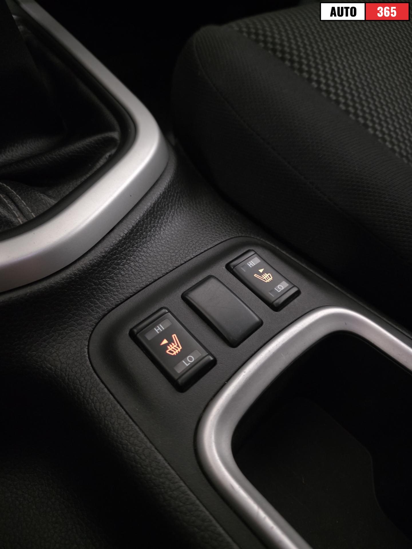 Nissan Navara - Image 16
