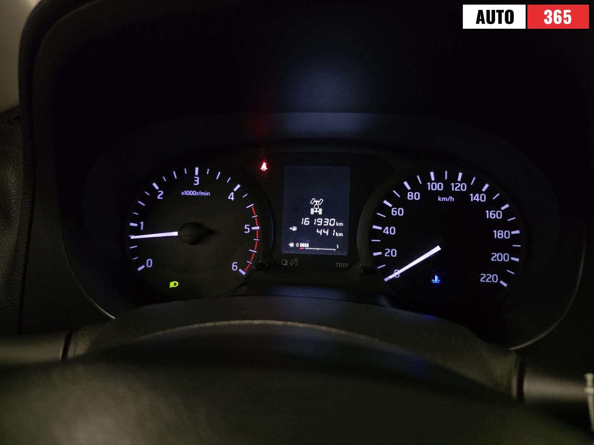 Nissan Navara - Image 14