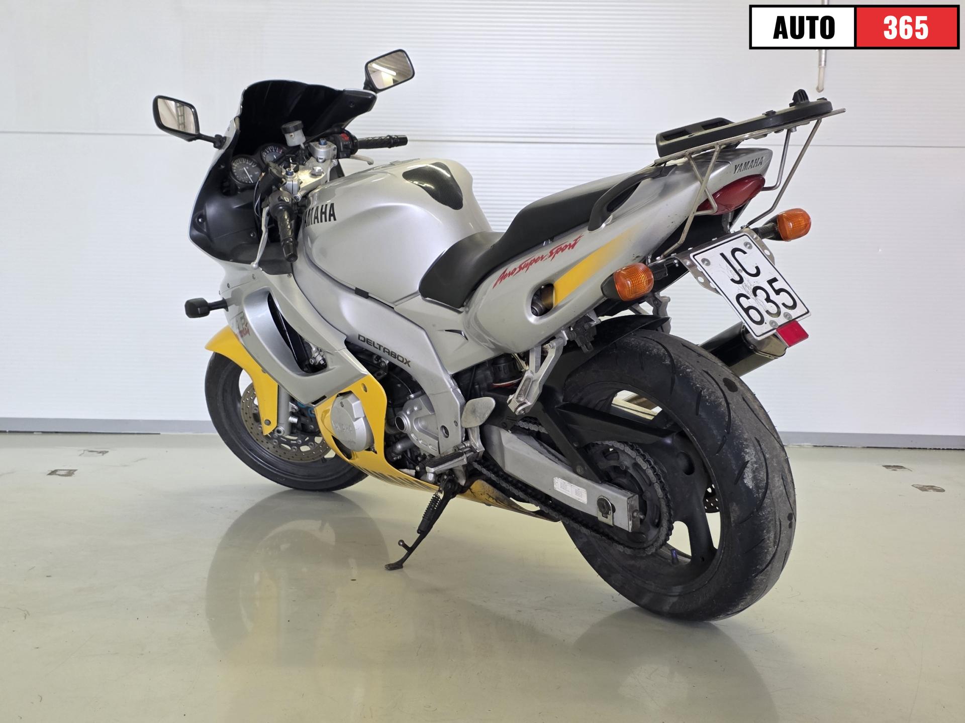 Yamaha YZF - Image 4