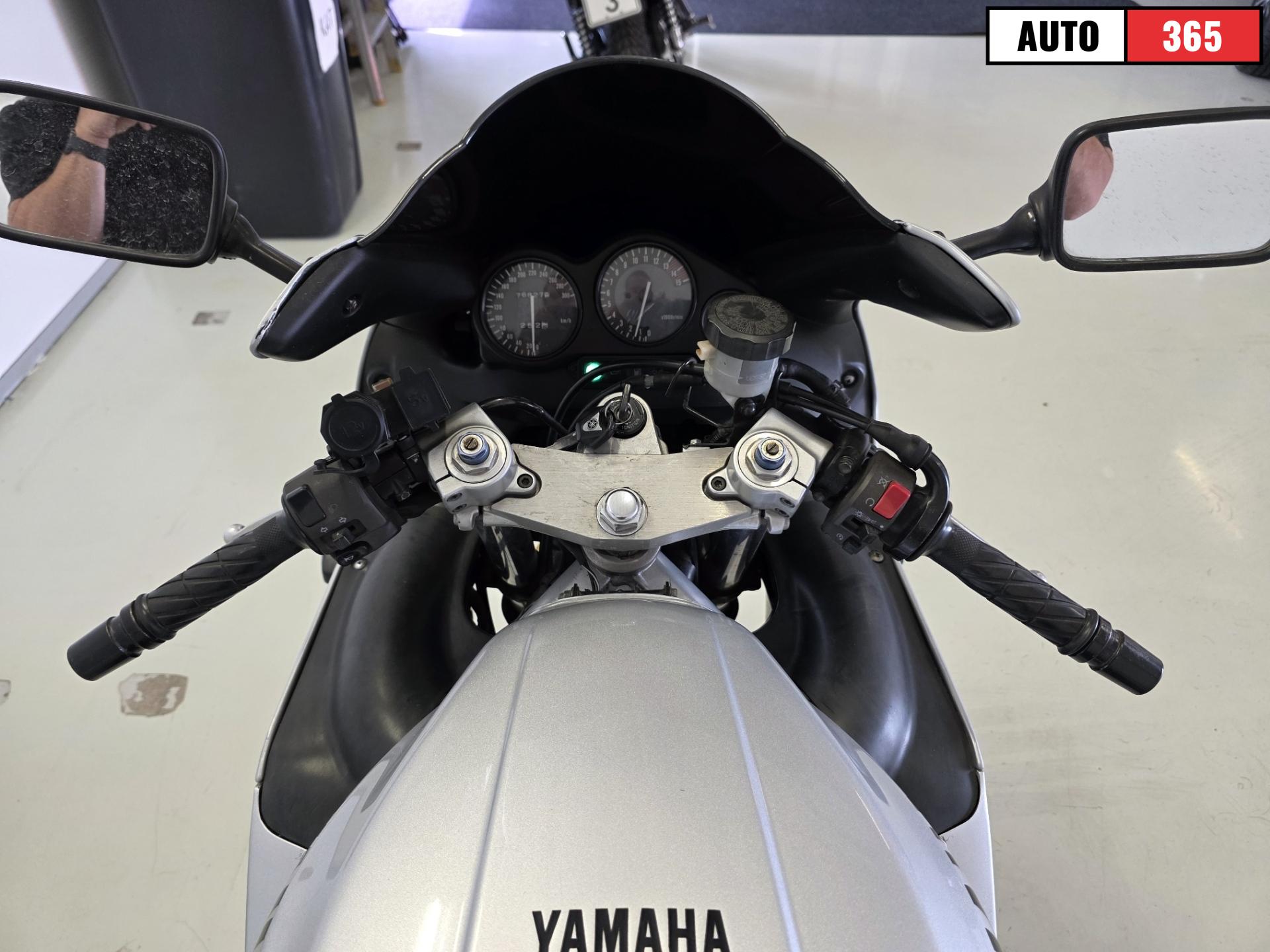 Yamaha YZF - Image 7
