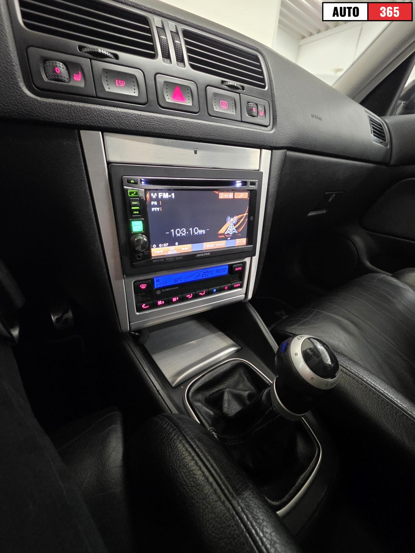 Volkswagen Golf - Image 16