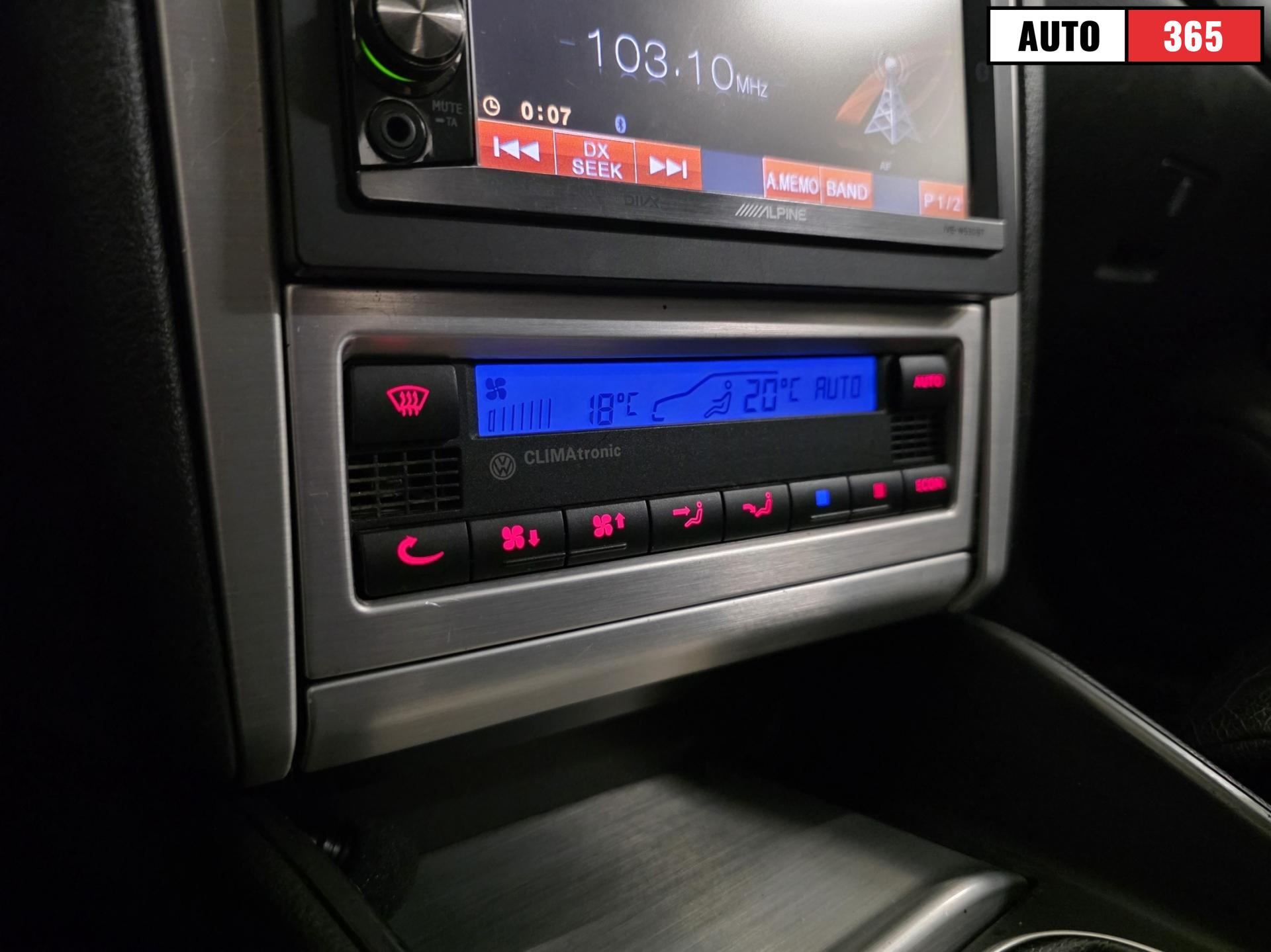 Volkswagen Golf - Image 17