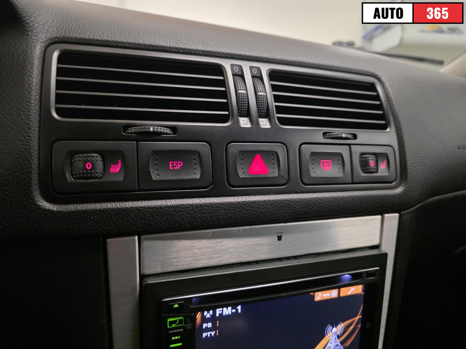 Volkswagen Golf - Image 18