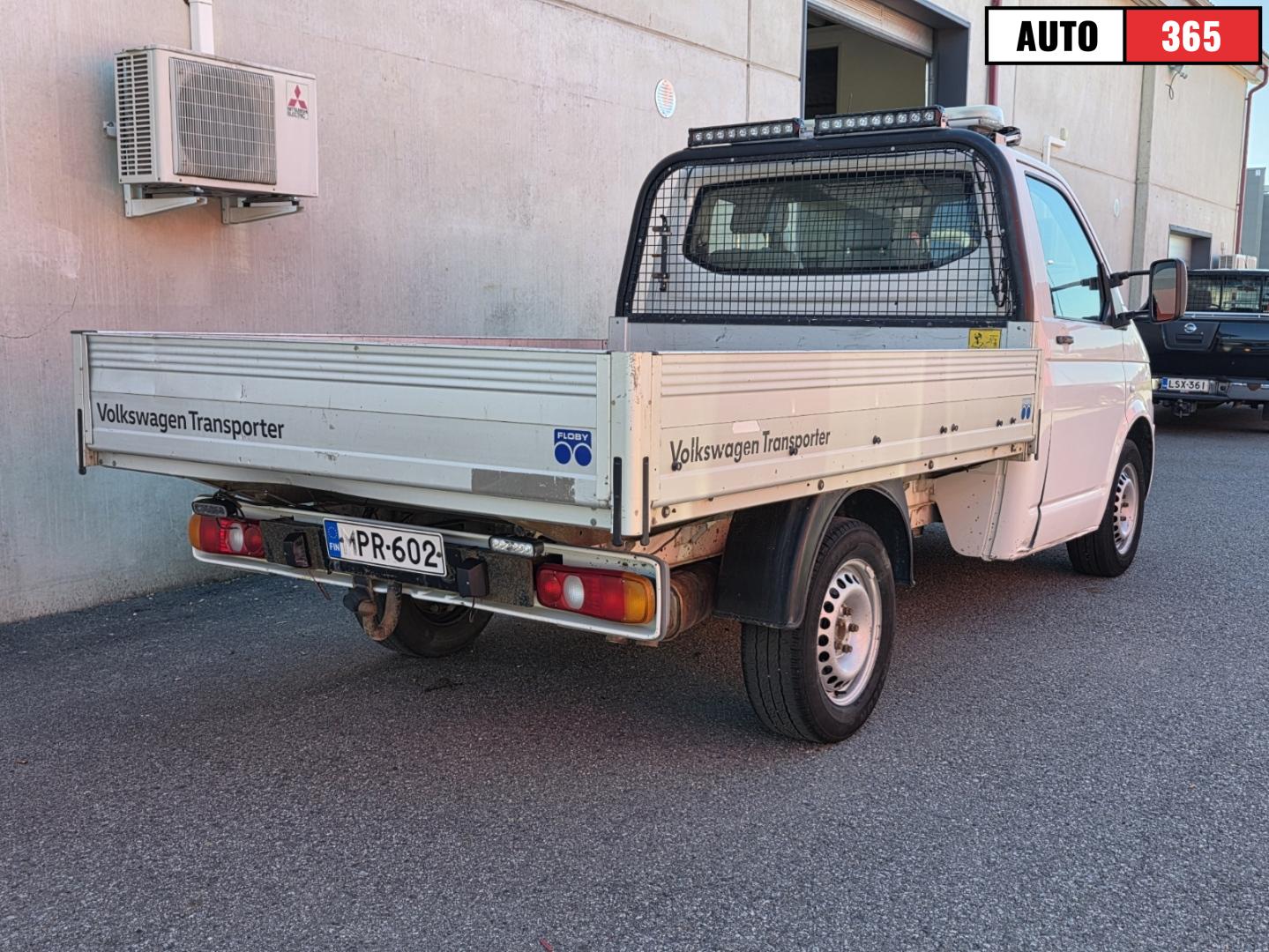 Volkswagen Transporter - Image 3