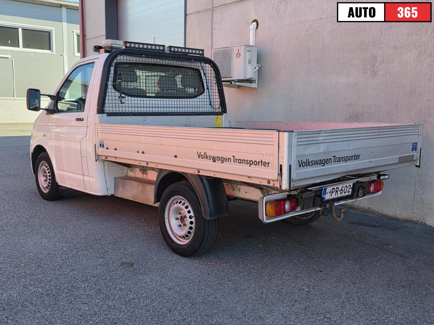 Volkswagen Transporter - Image 2