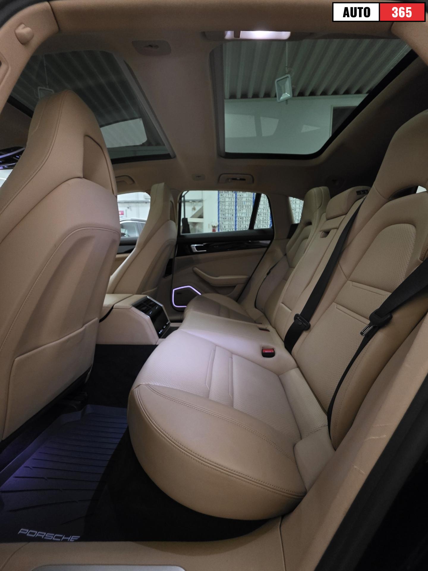 Porsche Panamera - Image 9