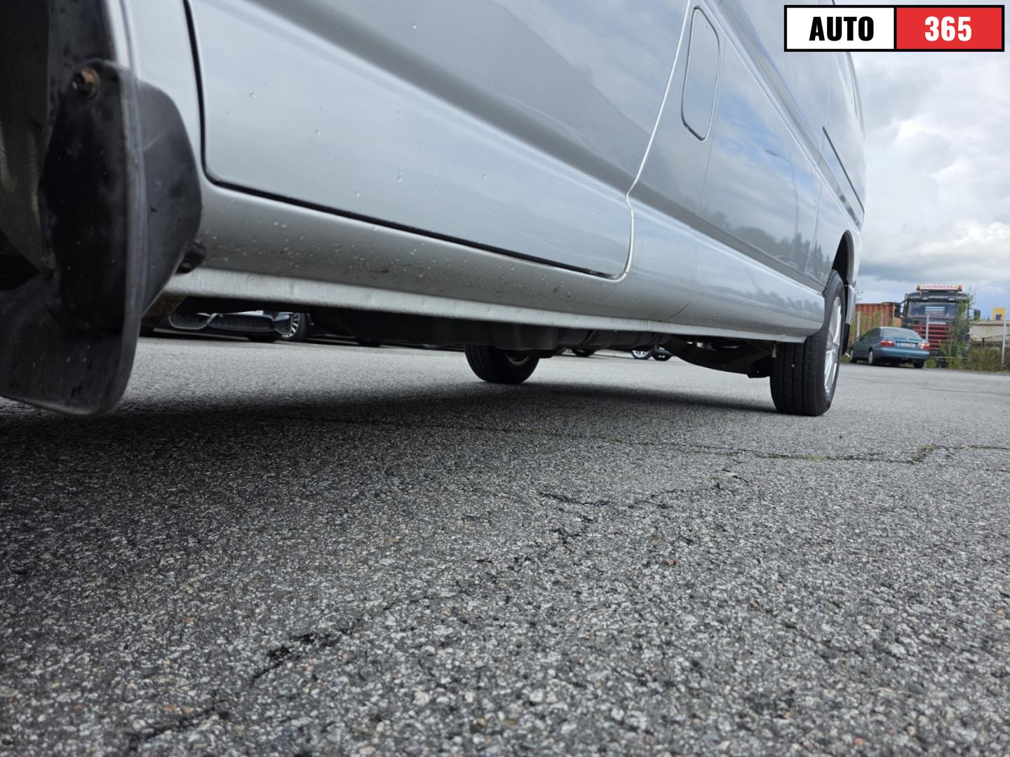 Toyota Hiace - Image 16