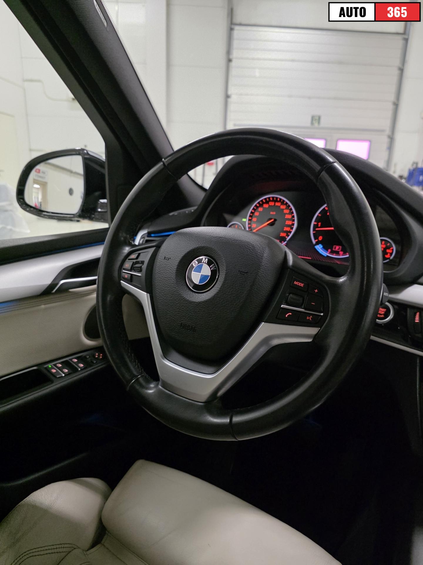 BMW X5 - Image 14