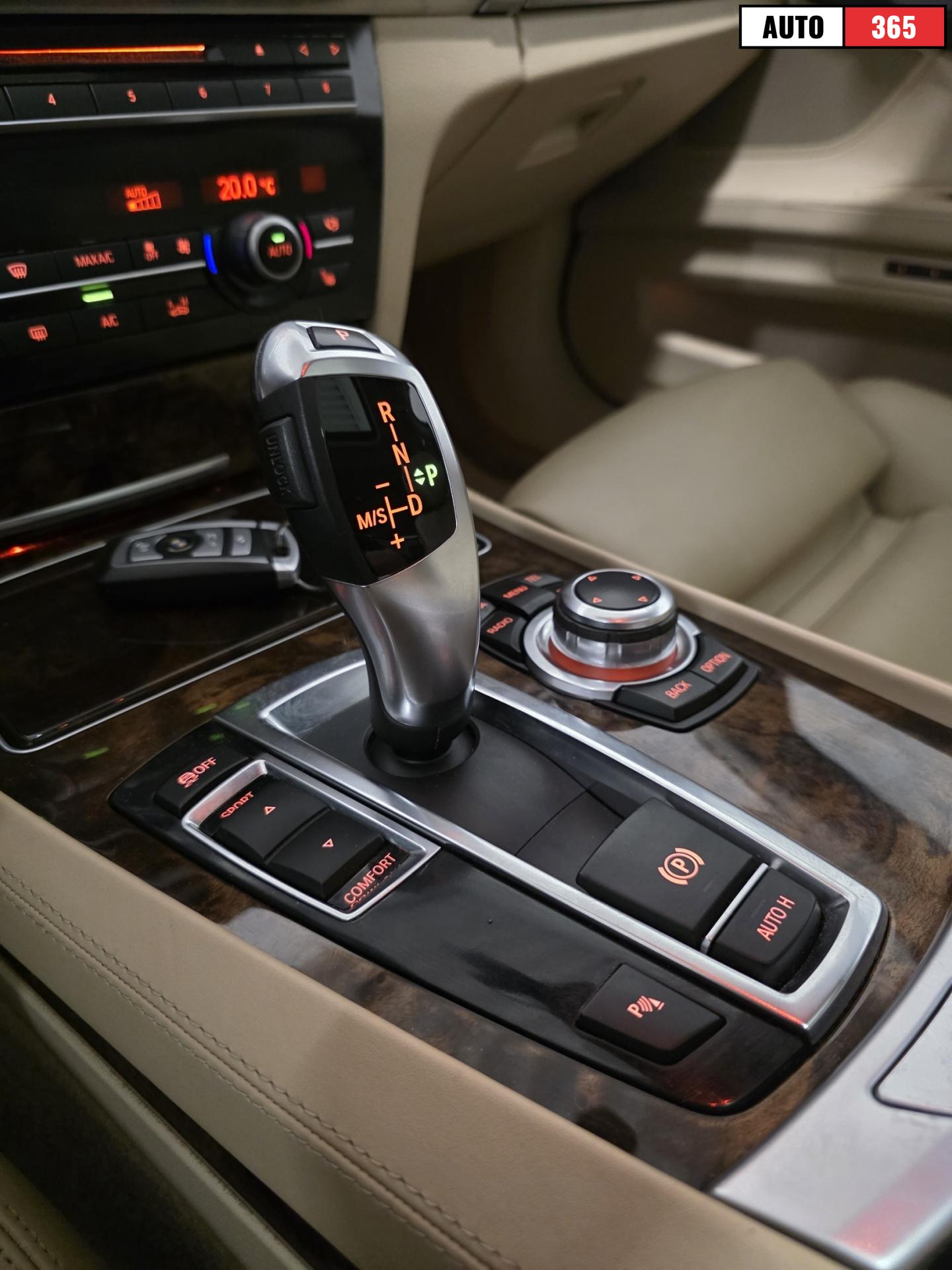 BMW 730 - Image 19