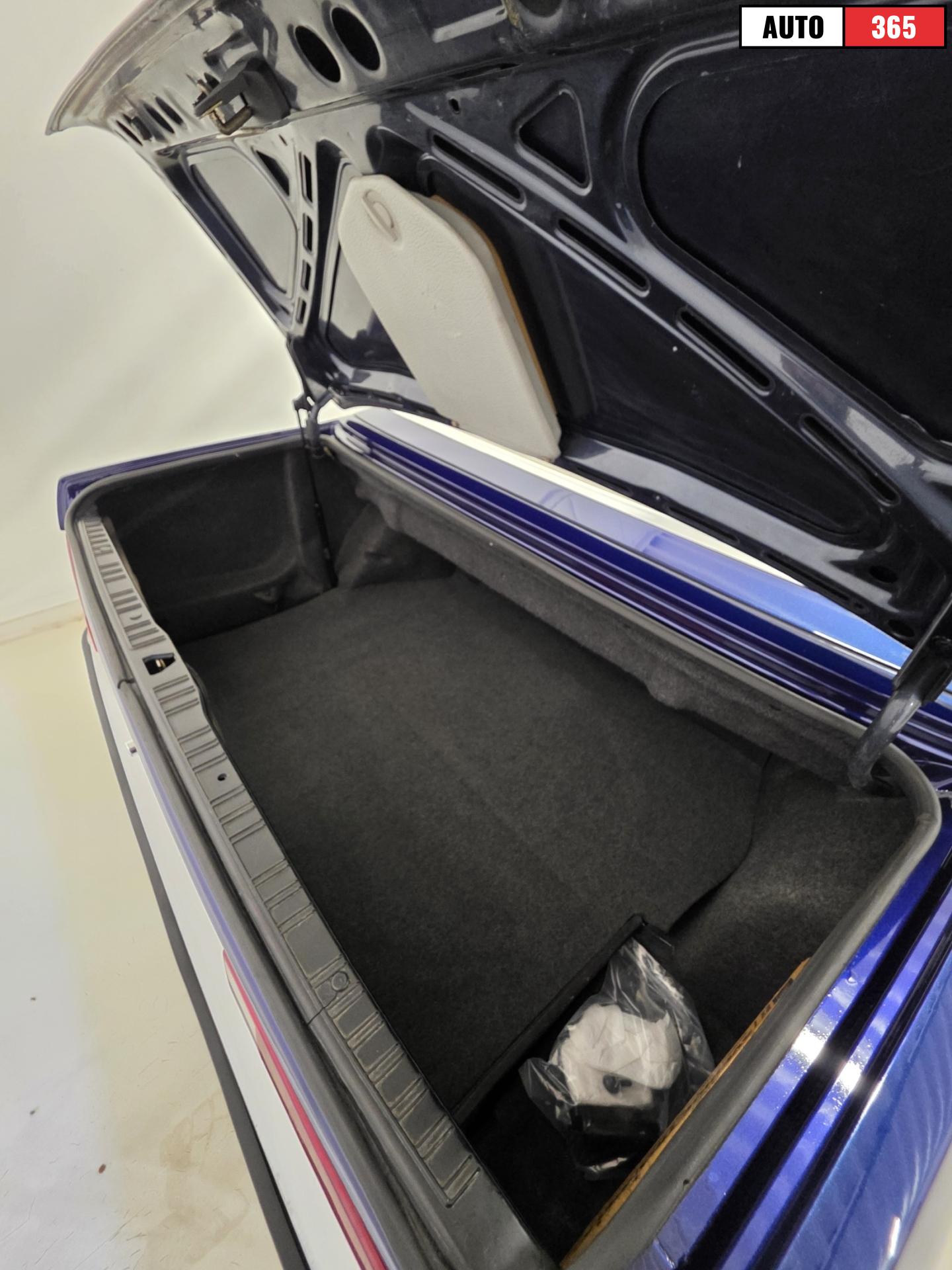 BMW 325 - Image 19