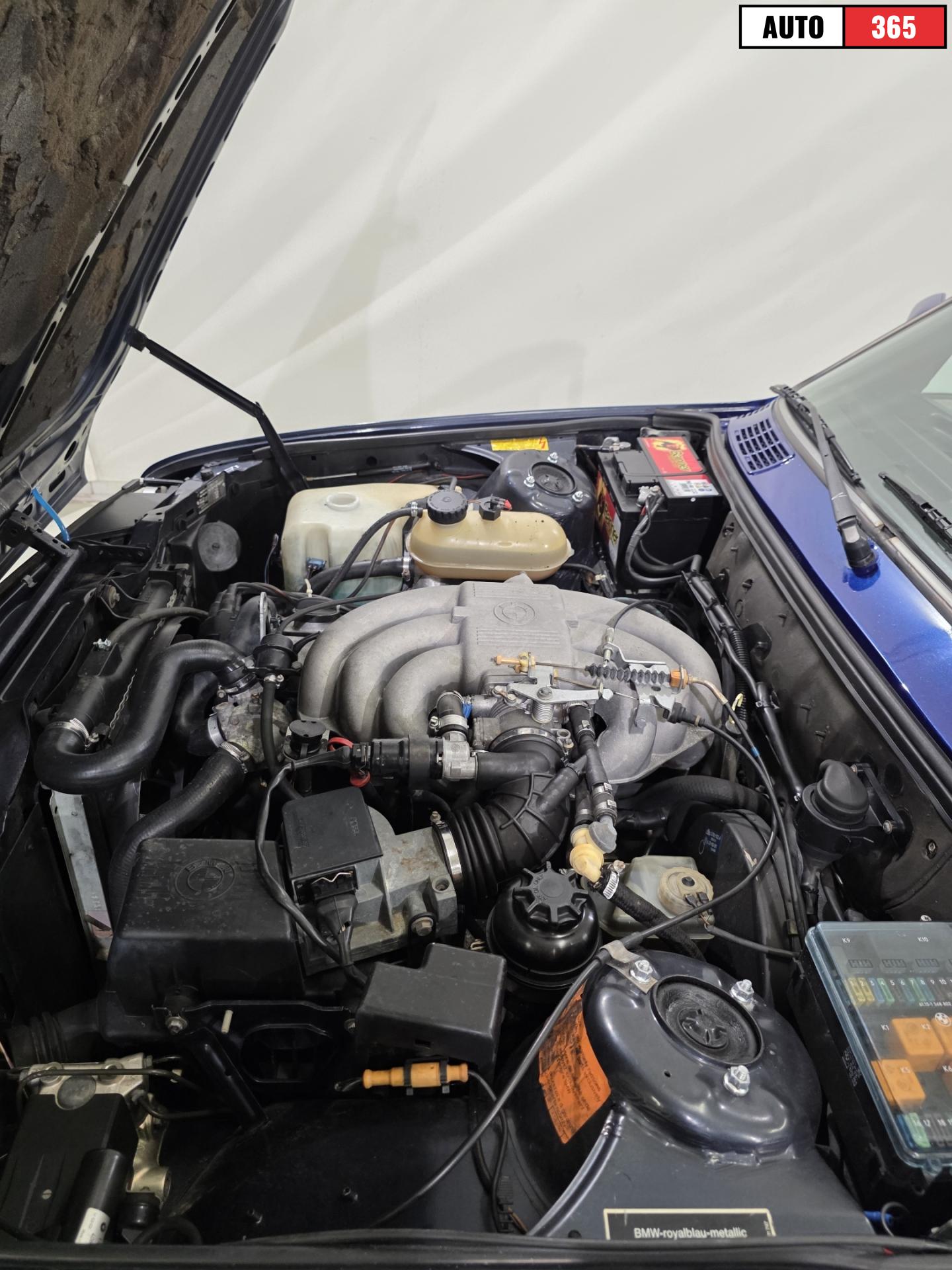 BMW 325 - Image 18